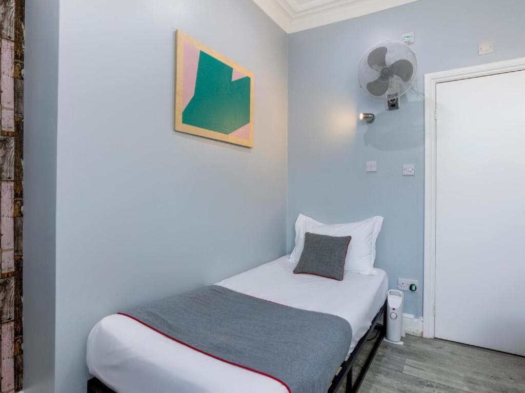 Orlando Hotel 런던 객실 사진